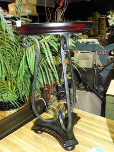 lot 23512 image: Indoor Plant Stand