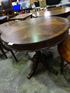 lot 23649 image: Quality Small Round Decorative Wood Table
