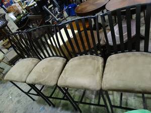 lot 23643 image: Set of 4 Soft Cushion Metal High-back Chairs