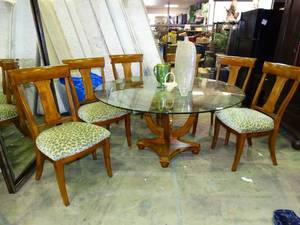 lot 23530 image: Quality Kincaid 60 Glass Topped Round Dining Room Table w 6 Matching Padded Chairs