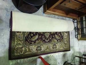 lot 23541 image: Decorative Area Rug with Smaller Rubber Pad