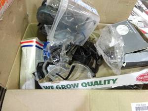lot 23559 image: Lot of Safety Glasses
