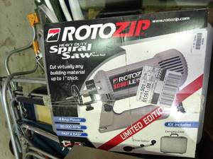lot 23564 image: RotoZip Heavy Duty Spiral Saw in Box