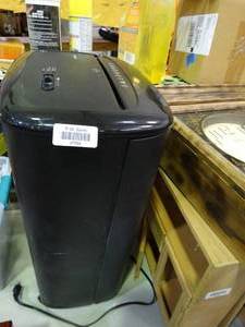 lot 23584 image: Paper Shredder