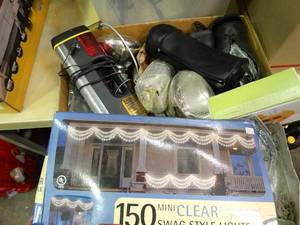 lot 23591 image: Lot of Assorted Lights