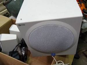 lot 23602 image: Yamaha Model No. YST-MS201 Speaker System