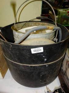 lot 23689 image: Delta Drum and Buckets and Misc