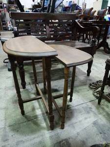 lot 23633 image: 2 Small Wood End Tables 2 Different Heights