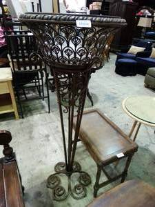 lot 23634 image: Ornate 50 Tall Metal Plant Stand