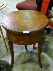 lot 23637 image: 18 Diameter Quality Small Textured End Table