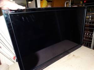 lot 23836 image: Sony Television with Roku Device