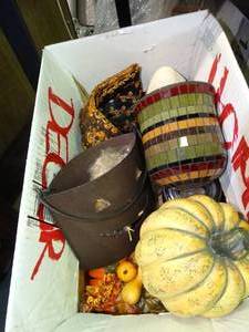 lot 23863 image: Fall Seasonal Decor