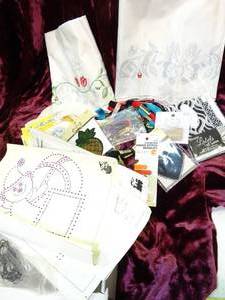 lot 23763 image: Lot of Craft Items