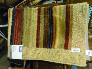 lot 23985 image: Skid Resistant Accent Rug