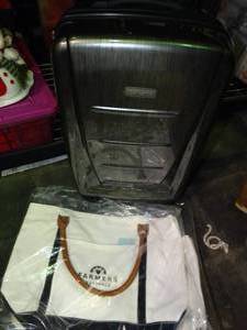 lot 23956 image: Samsonite Rolling Hard-case Suit Case & New Canvas Tote Bags