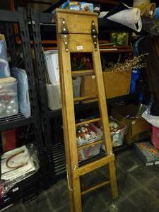 lot 23990 image: Vintage Wood Ladder