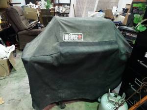 lot 23891 image: Weber Genesis Silver Grill with Cover