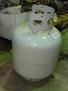lot 23894 image: Small Propane Tank