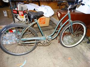 lot 23568 image: Vintage Blue Western Flyer Bicycle