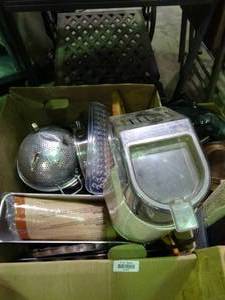 lot 23465 image: Baking and Cookware