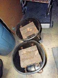 lot 26041 image: Pair of Pond Planters