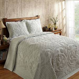 lot 1226 image: Ashton Bedspread Bedding