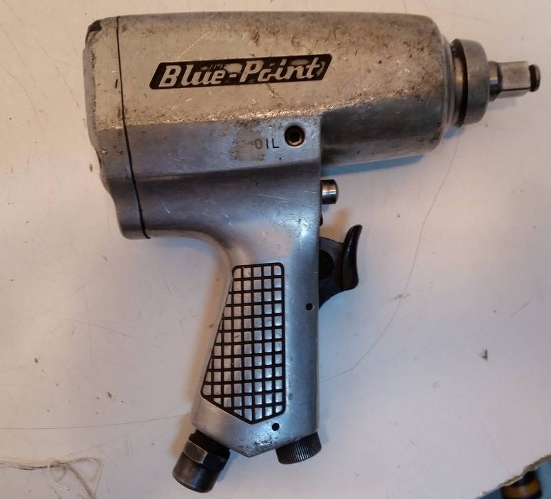 lot 5097 image: Blue Point air impact wrench