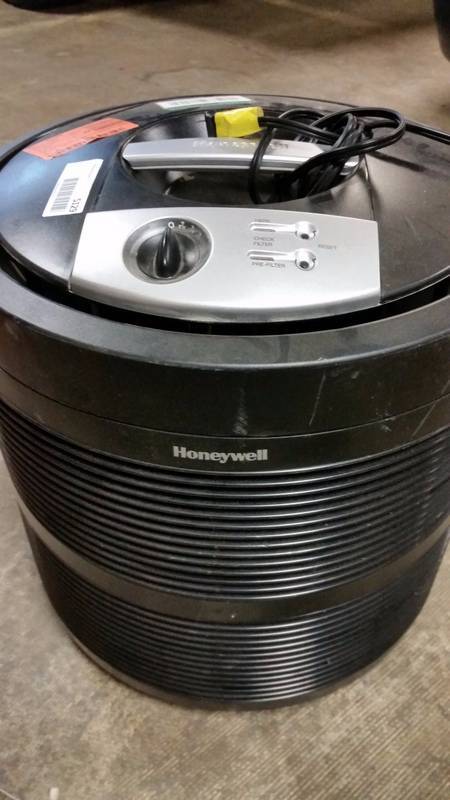 lot 5129 image: Honeywell Air filter