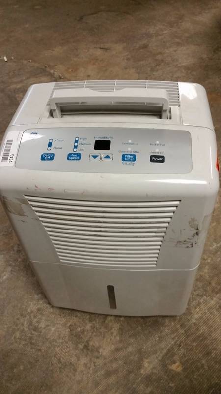 lot 5134 image: GE Humidifier