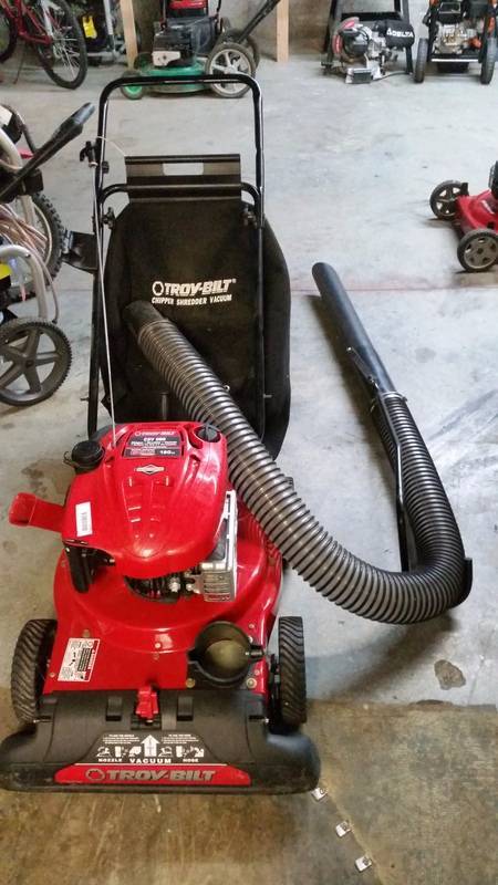 lot 5145 image: Troy-Bilt ChipperShredderVacuum