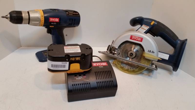 lot 5109 image: Ryobi Tool Set