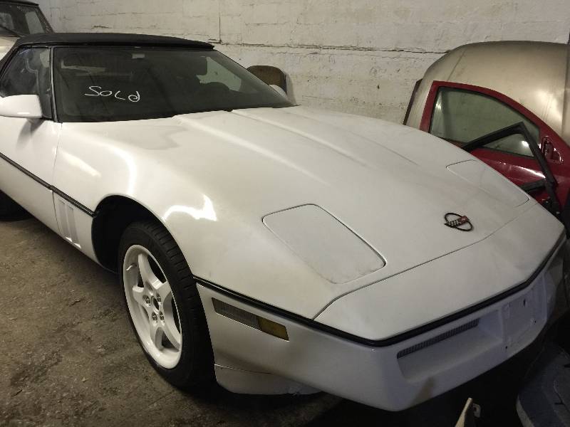 lot 150 image: 1986 CHEVROLET CORVETTE CONVERTIBLE
