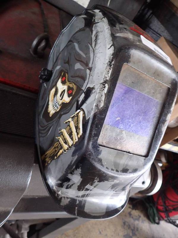 lot 104 image: Snap On Self Shading Welding Helmut