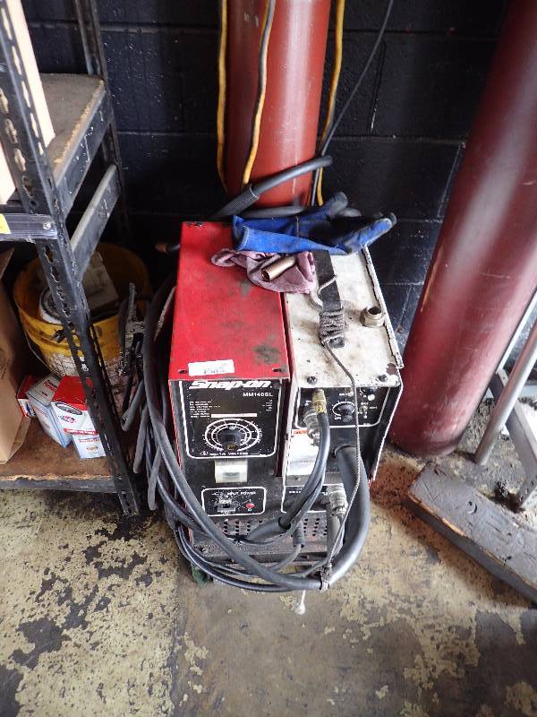 lot 105 image: Snap On MM140SL MidTigArc Machine