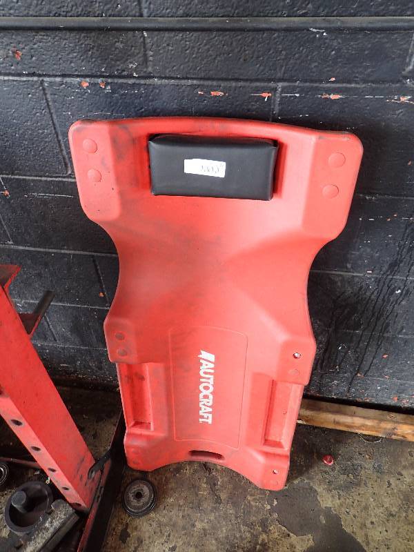lot 112 image: Auto Craft Floor Creeper