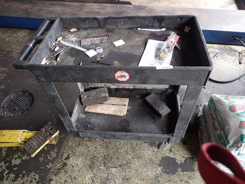 lot 137 image: (2) Tier Utility Cart w Sand