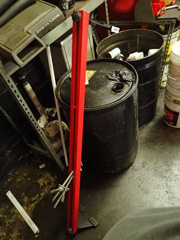 lot 156 image: Automotive Hoist Level