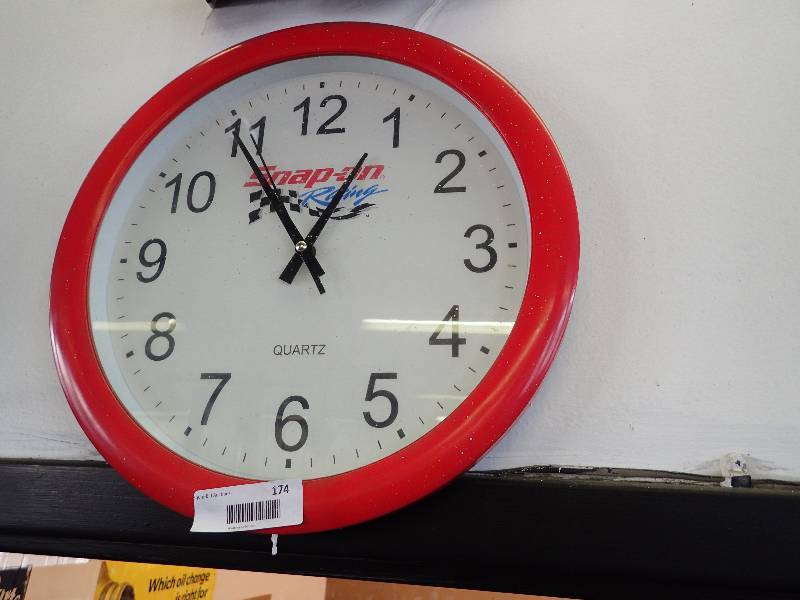 lot 174 image: Wall Mounted Snap-on Clock