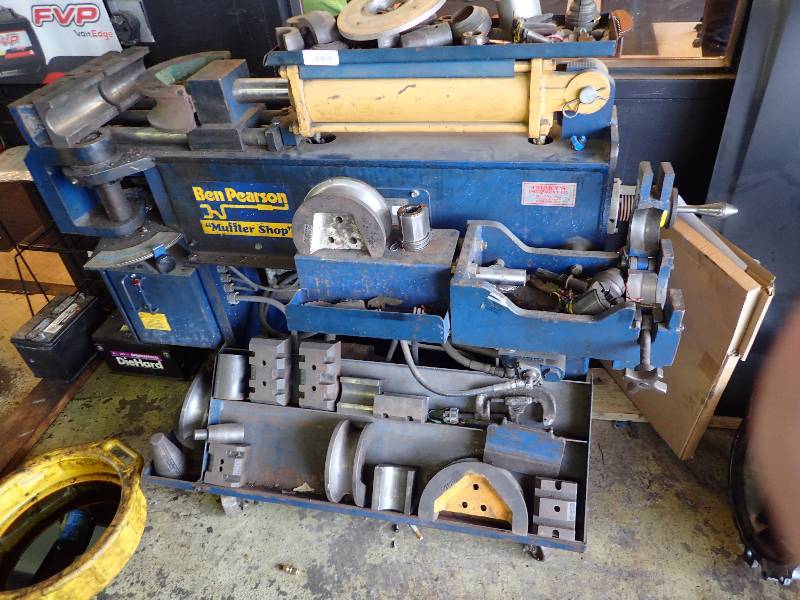 lot 176 image: Ben Pearson Exhaust Bender Machine