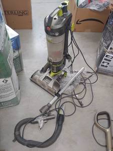 lot 1984 image: Vacuum Parts