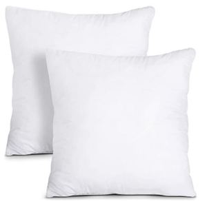 lot 1983 image: Pillow Set