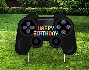 lot 2041 image: Birthday Yard Signs