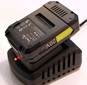 lot 2047 image: Battery & Charger