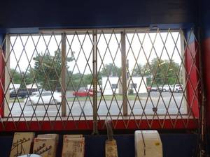 lot 21608 image: Folding Security Gate