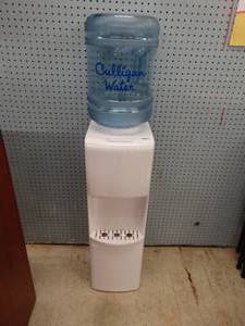 lot 21620 image: Culligan Water Dispenser