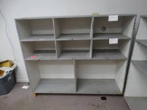 lot 21648 image: Small Divided Bookshelf