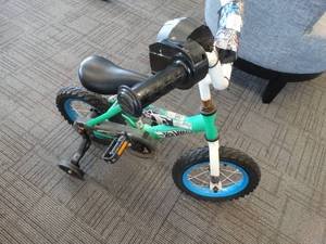 lot 21682 image: Hot Wheels Bicycle with Training Wheels
