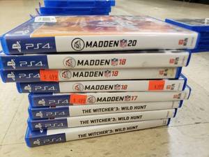 lot 21844 image: 8 PS4 games