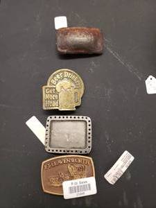 lot 21895 image: 4 collectable belt buckles