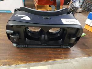 lot 21926 image: VR Googles